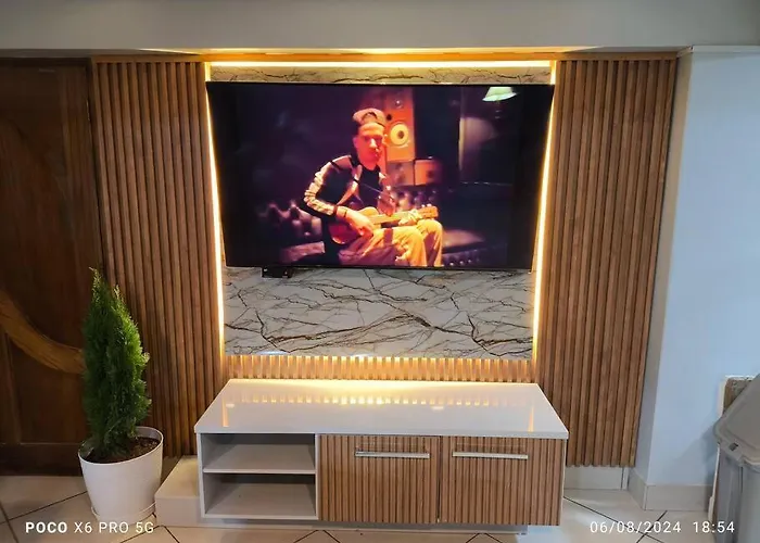 Plaza Penthouse *